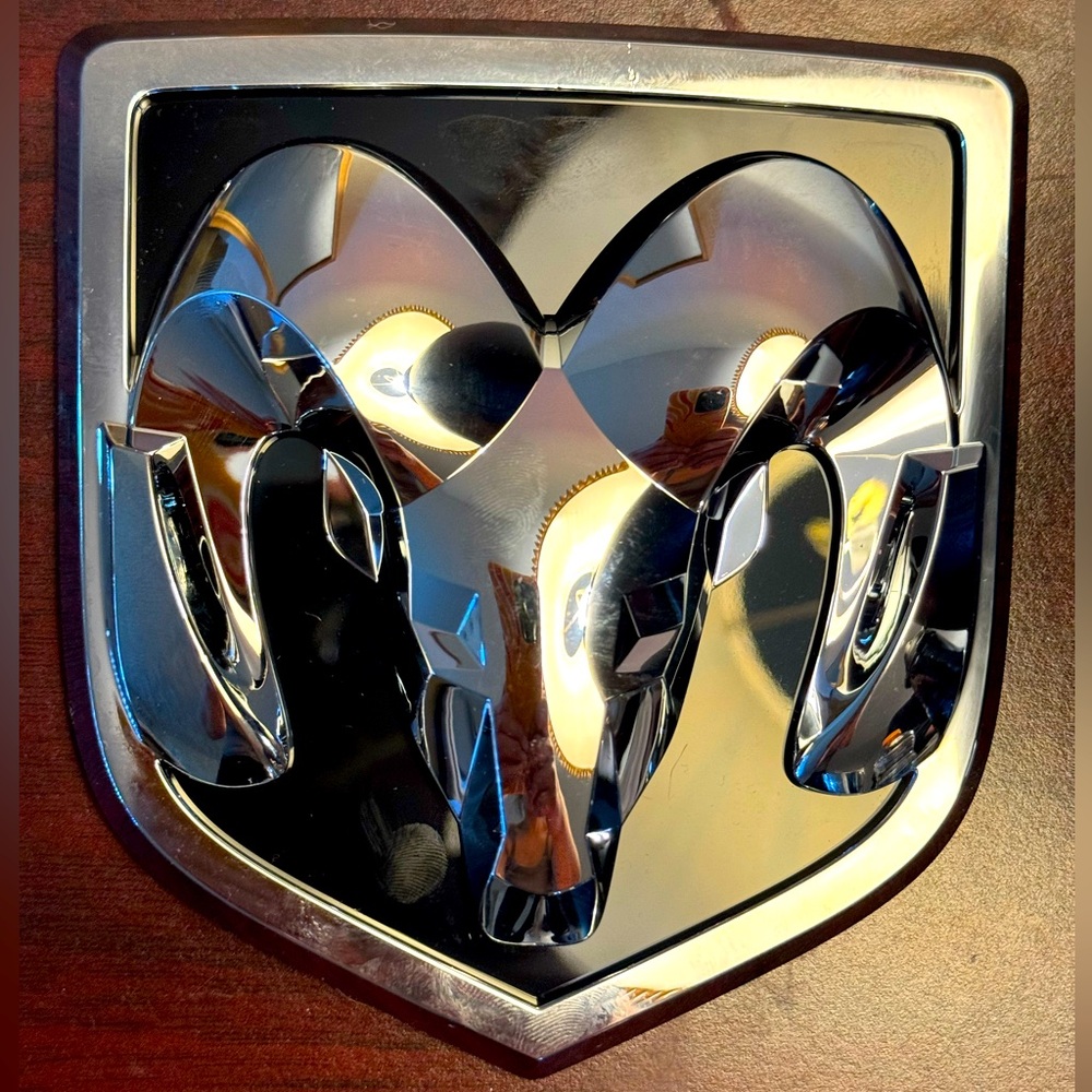 ANEW MOPAR RAMS HEAD STICK ON FACTORY GRILL EMBLEM FOR DODGE TRUCKS AND VANS